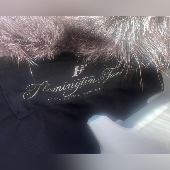 Vintage RARE well cared for Flemington Furs long fur coat - Picture 3 of 10